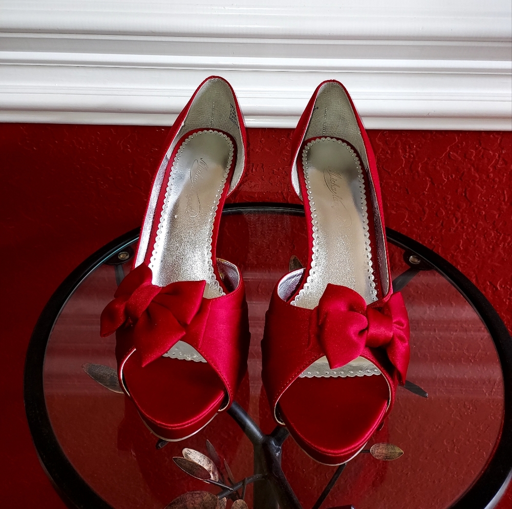 MichaelAngelo MaribelleApple  Red Dress Shoes Size 8.5
